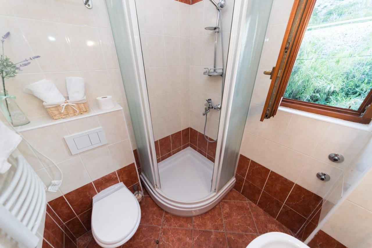 Mb Pag Bed&Breakfast Паг Екстериор снимка
