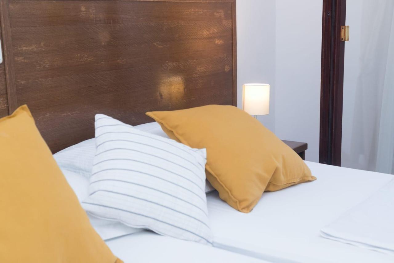 Mb Pag Bed&Breakfast Паг Екстериор снимка