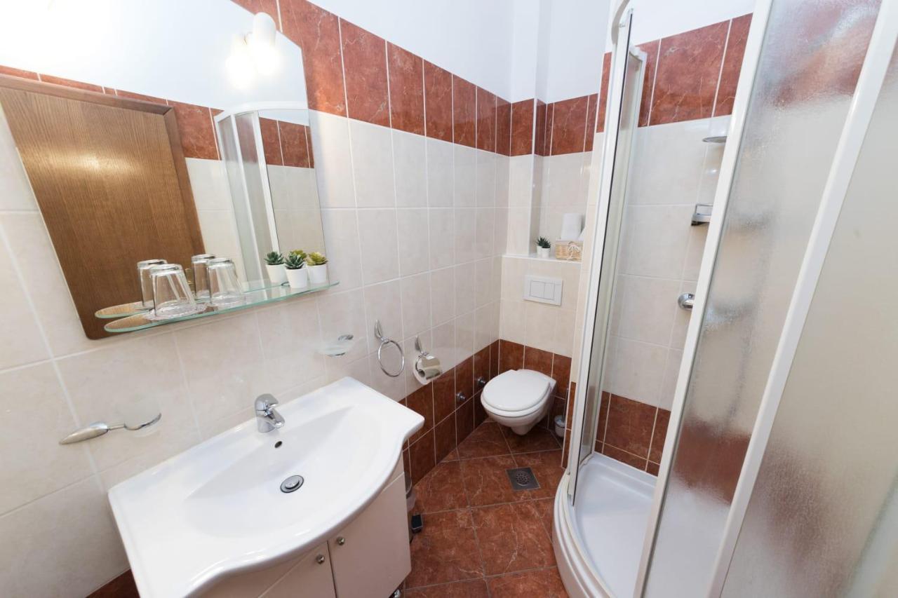 Mb Pag Bed&Breakfast Паг Екстериор снимка